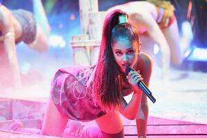 Ariana Grande Porn Taylor Swift Nude - Sexy Ariana Grande Pictures | POPSUGAR Celebrity