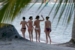 naked lesbians sunbathing on the beach - Why doesn't this happen at a beach near me?! .... x-post from  /r/randomsexiness : r/pics