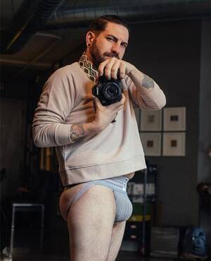 big ass nudists - 12 Photos Showing How Body-Positive Jeremy Lucido Is a 'Fraud'