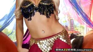 Belly Dancer - Not Diana Guerra belly-dance DeepFake Porn - MrDeepFakes