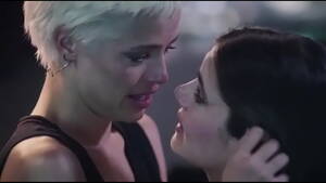 Lesbian Love Scenes - Lesbian Sex Scene... - XVIDEOS.COM