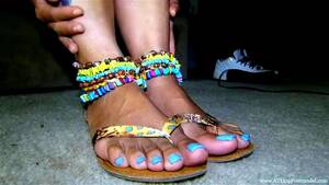 ebony footjob with sandals - Watch Pretty Ebony feet in sandals. - Toes, Sandals, Foot Tease Porn -  SpankBang