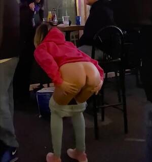 ass in public - Open ass in public - ThisVid.com